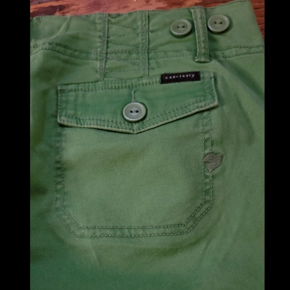 Sanctuary Scout Knicker Grass Green Mid-Length Bermuda Surplus Utility Shorts 32 - Picture 6 of 11